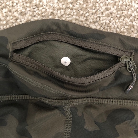 Lululemon “Speed Up Crop Leggings” - Picture 7 of 7